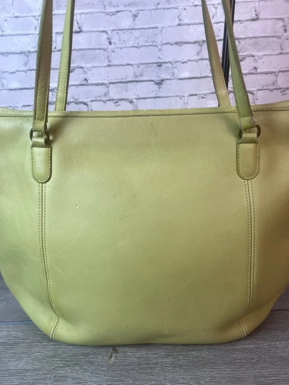 RARE COLOR!! Coach Vintage Medium Framed Pouch 9998 in Lime